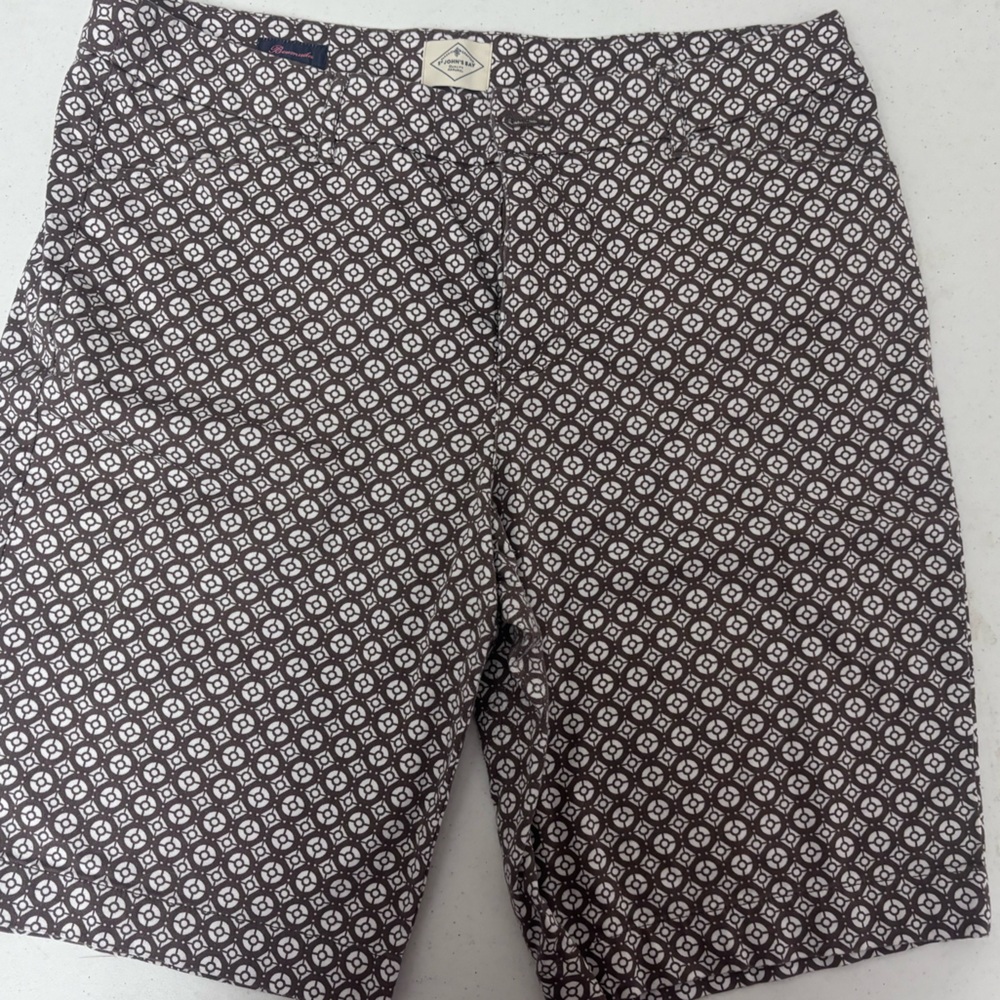 St. John's Bay Geometric Brown and White Shorts Size 16